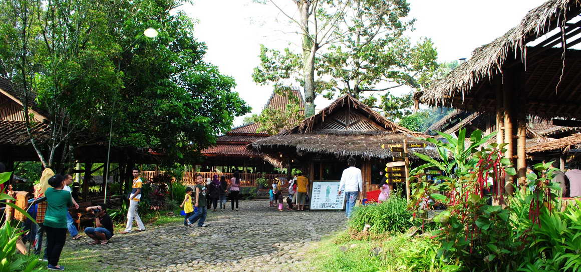 Belajar Banyak Filosofi Jawa di Wisata Kampoeng Djowo Sekatul Kendal ...